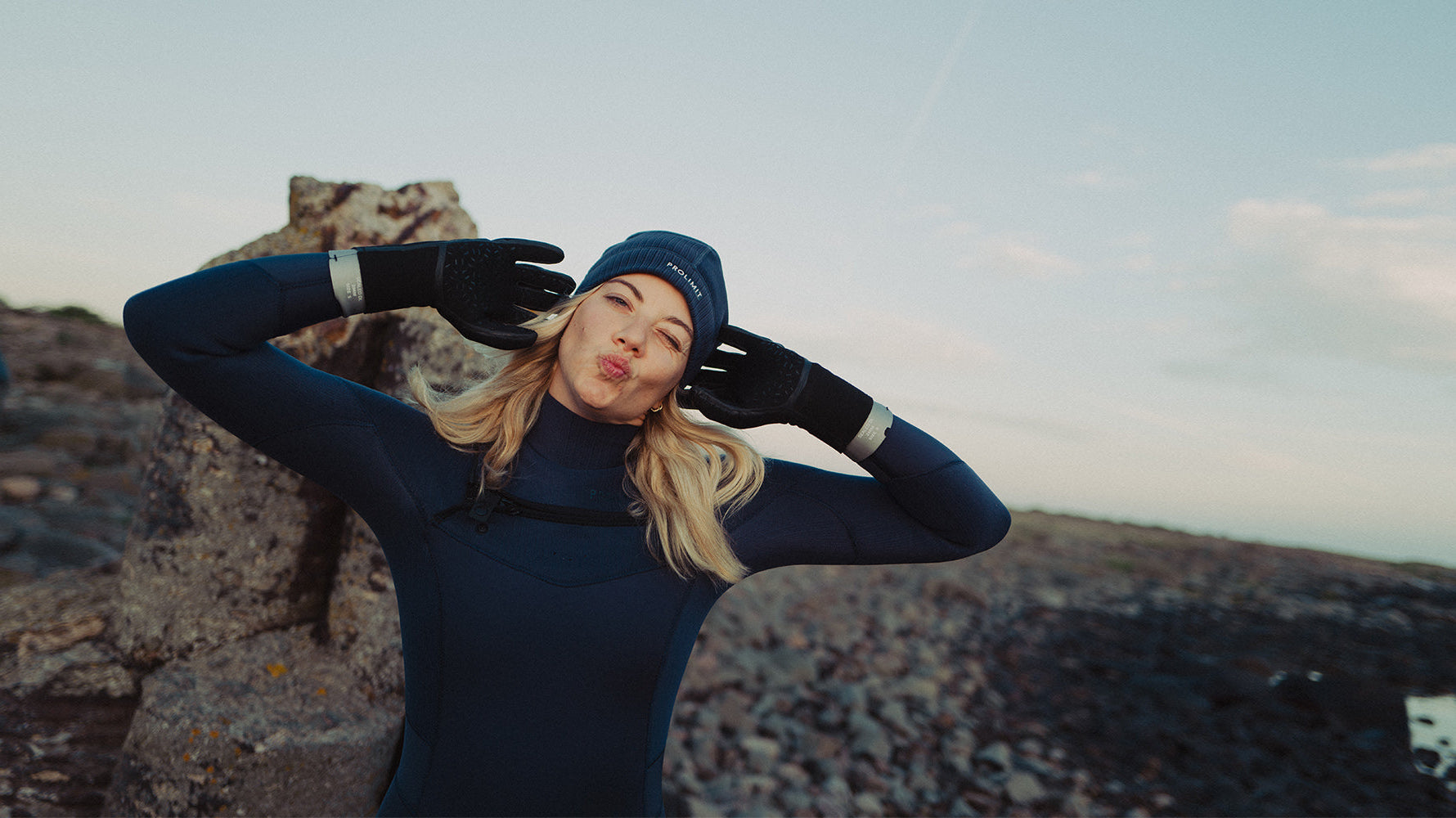 The Ultimate Guide to Layering and Accessories for Cold-Water