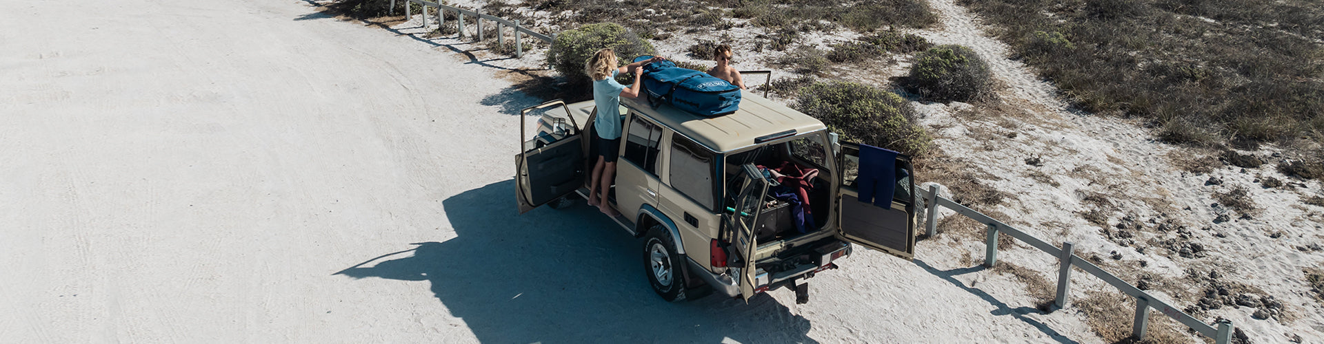 Tips to Keep Your Car Organized and Clean From Sand