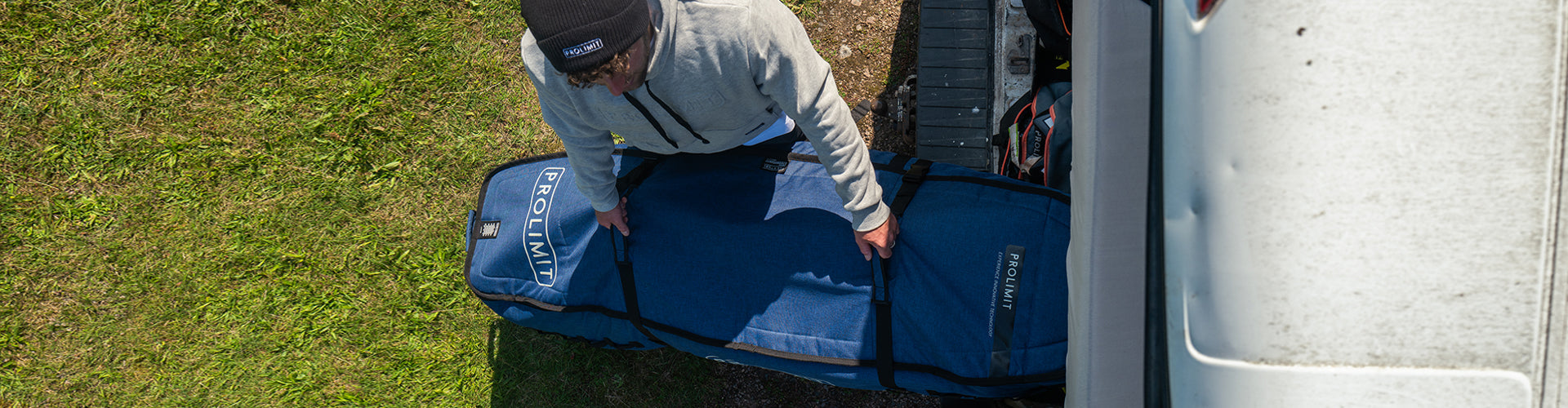 How To Clean and Maintain Your Travel Bag