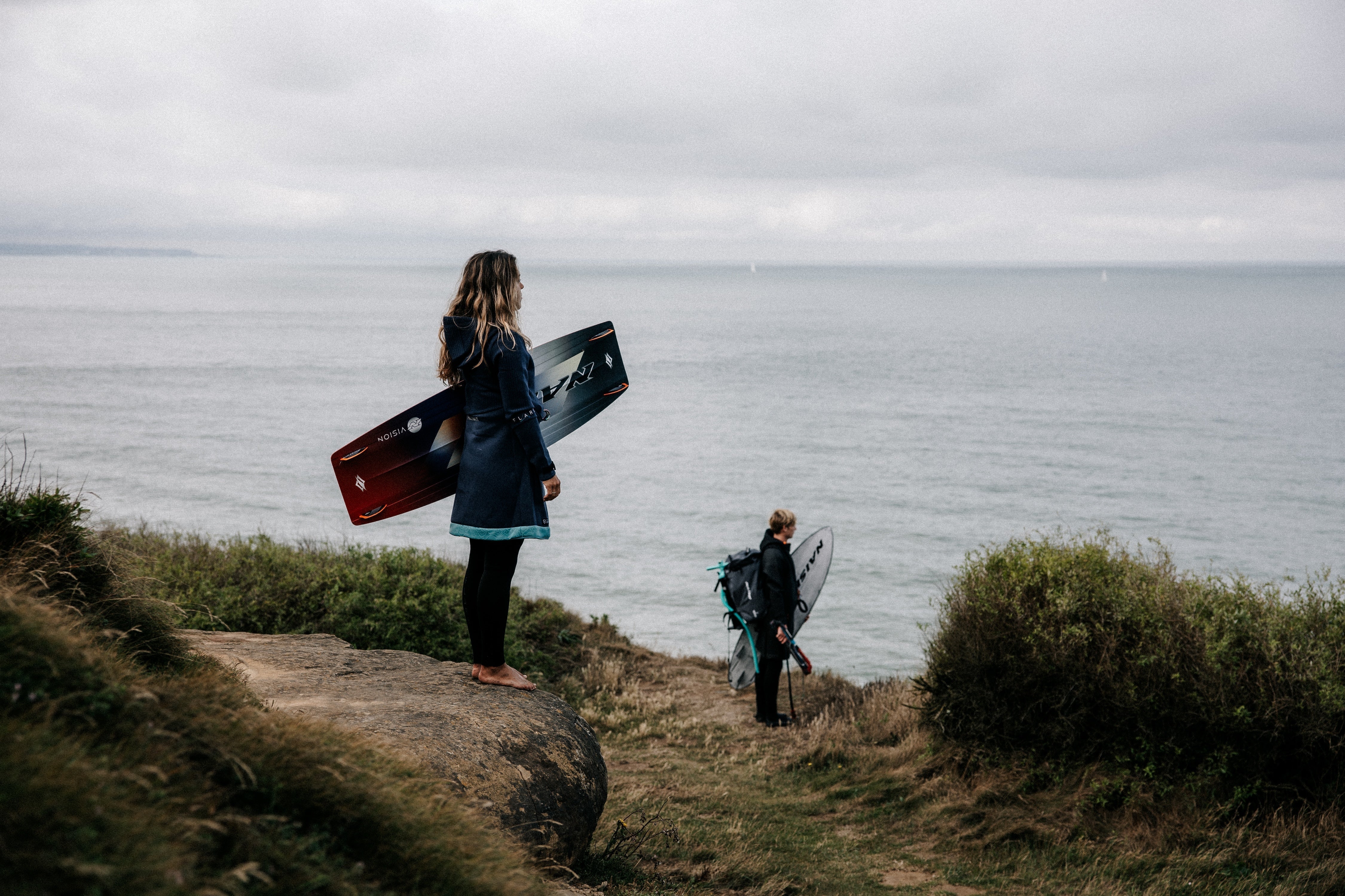 How to Layer for Cold Water Sessions: Wetsuits and Accessories That Work Together