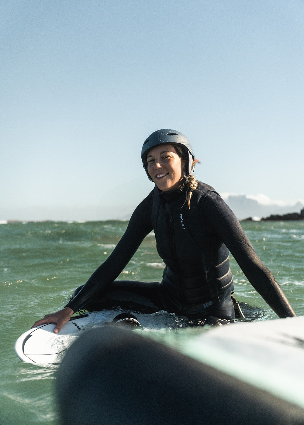 トップス WAVE BONDING FLARE VEST Prolimit Mercury Stretch Vest Half Padded Frontzip